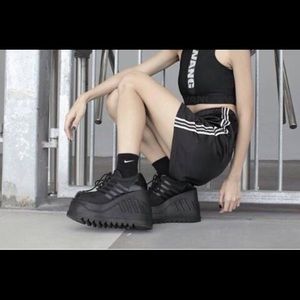 Demonia Pleaser Stomp size 8